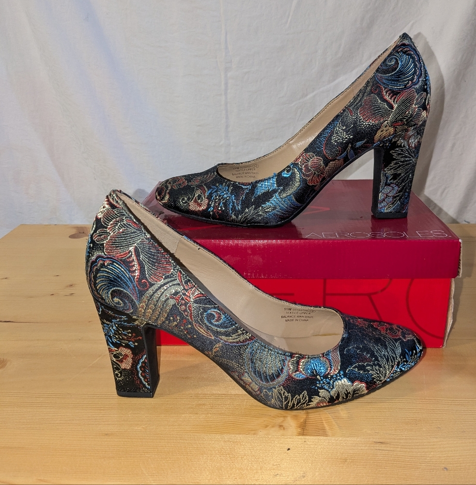 Elegant Multicolor Women's Heels - Picture 2 of 8